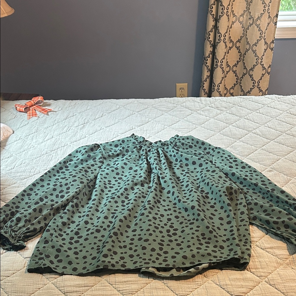 Amazon Green Polka Dot Women's Top
